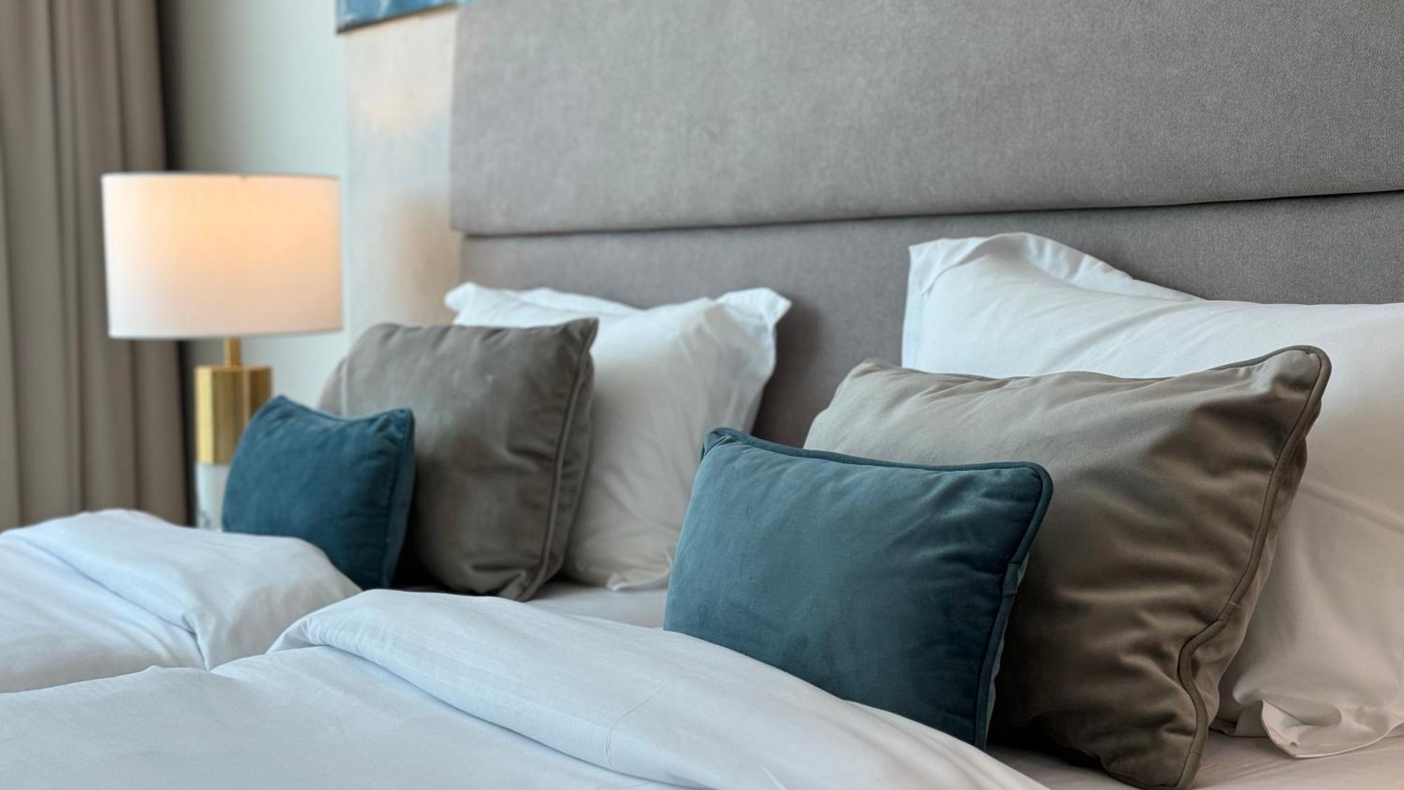 Magnificent - Damac Distinction Downtown Apartment Дубай Екстериор снимка