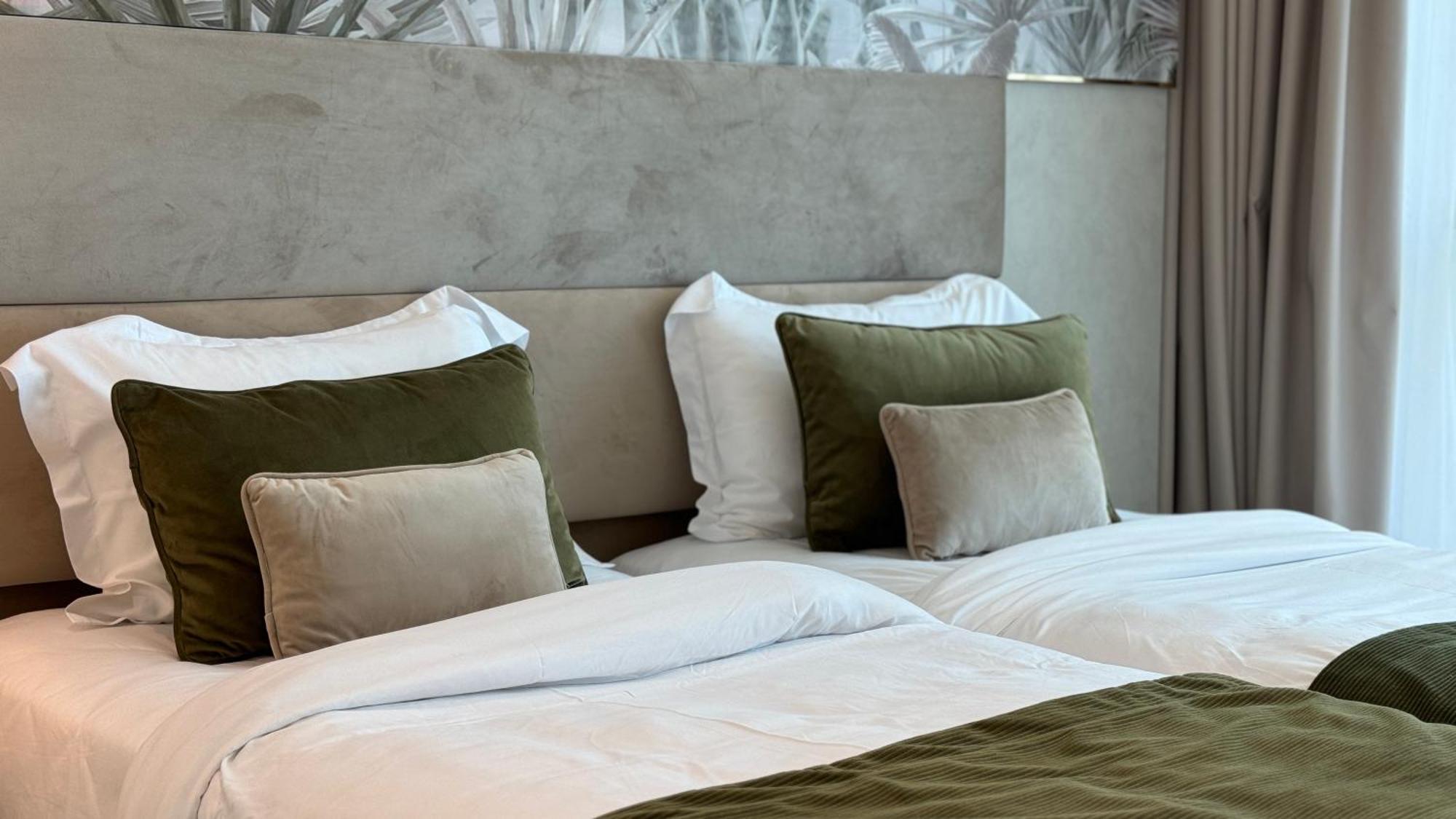 Magnificent - Damac Distinction Downtown Apartment Дубай Екстериор снимка