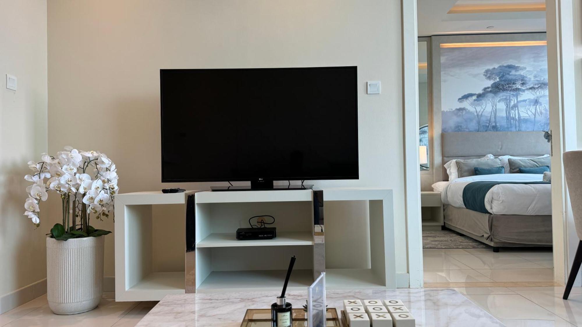 Magnificent - Damac Distinction Downtown Apartment Дубай Екстериор снимка