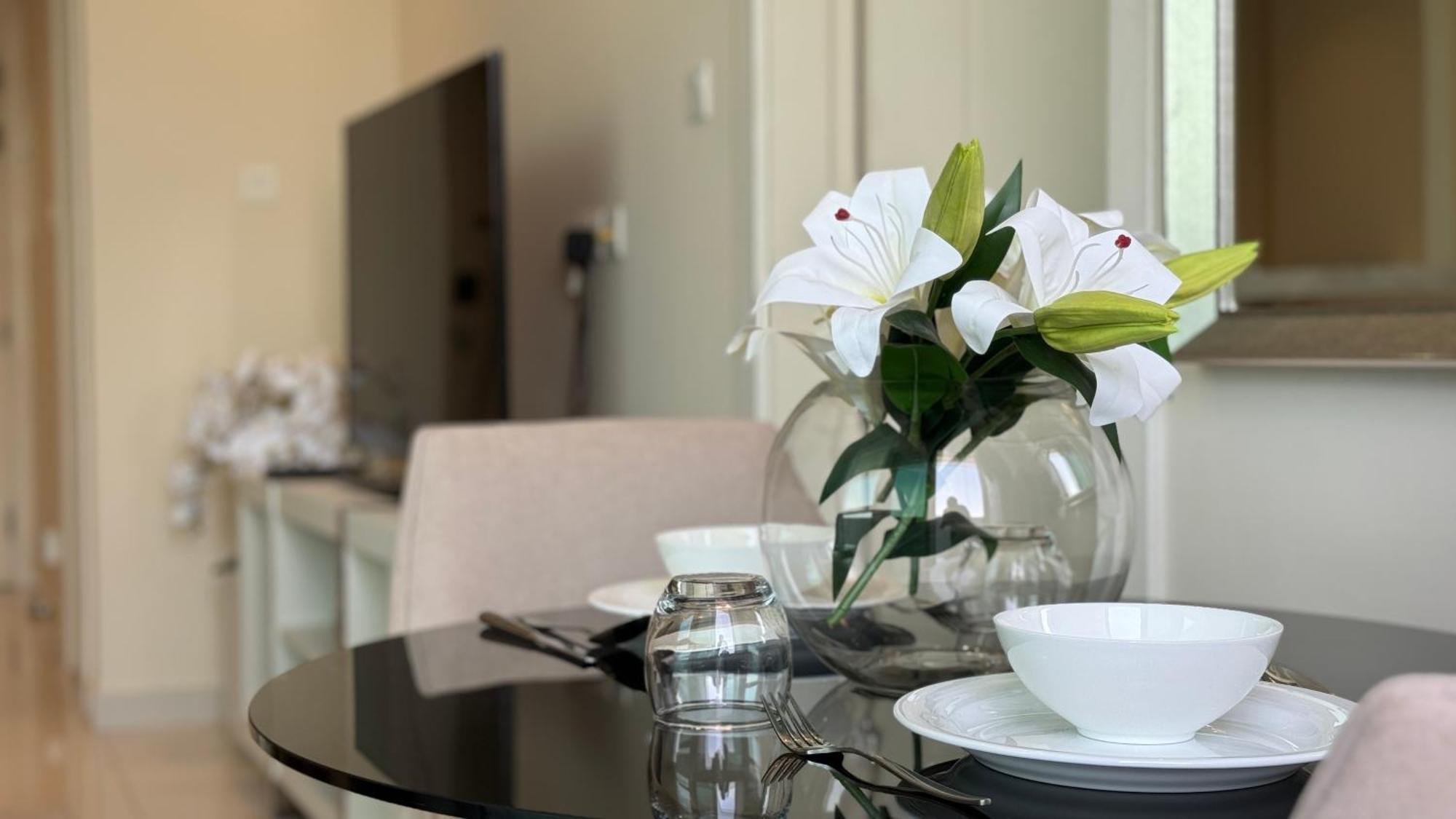 Magnificent - Damac Distinction Downtown Apartment Дубай Екстериор снимка