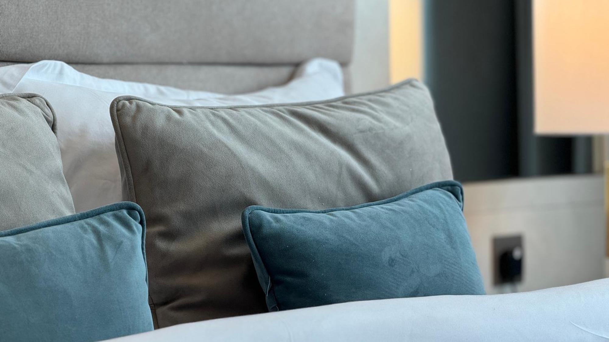 Magnificent - Damac Distinction Downtown Apartment Дубай Екстериор снимка