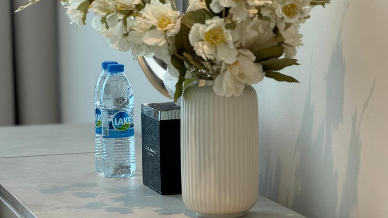 Magnificent - Damac Distinction Downtown Apartment Дубай Екстериор снимка